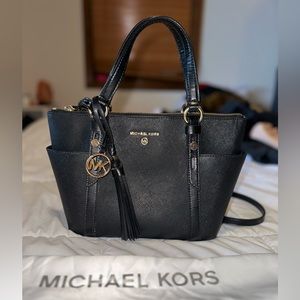 Michael Kors - Marilyn Medium Saffiano Leather Tote Bag + Dust case
